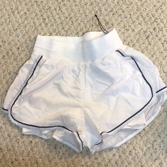 White athletic shorts - Picture 2 of 3